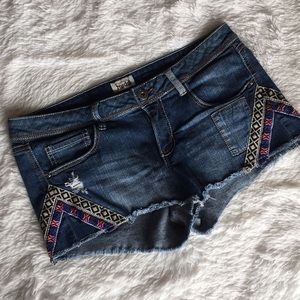 MUDD Denim Cut-off Daisy Dukes